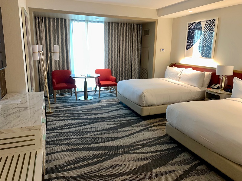 Resorts World Conrad Hotel Queen Bedroom